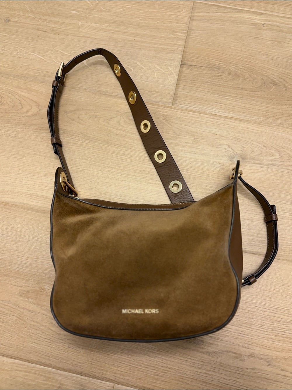 Michael Kors Brooklyn Grommet Medium Hobo Brown Shoulder Bag